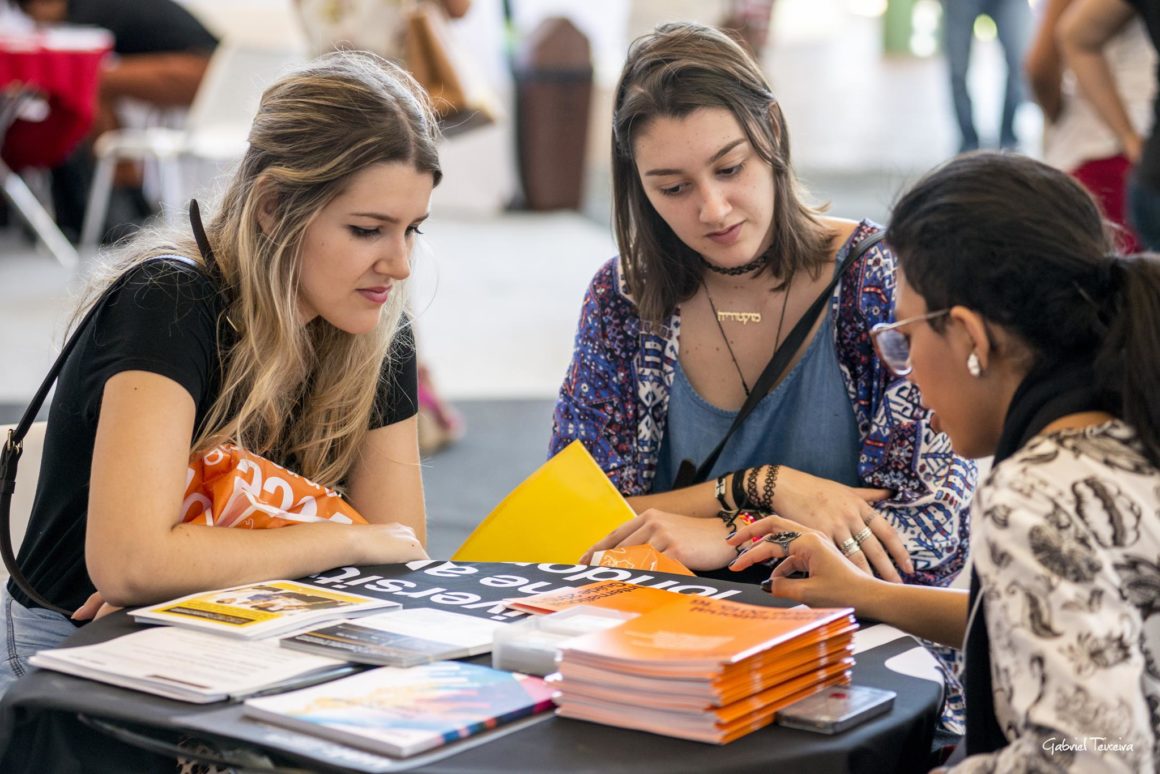 Representantes de universidades na América, Europa e Ásia participam de evento gratuito amanhã em Londrina sobre estudos no exterior